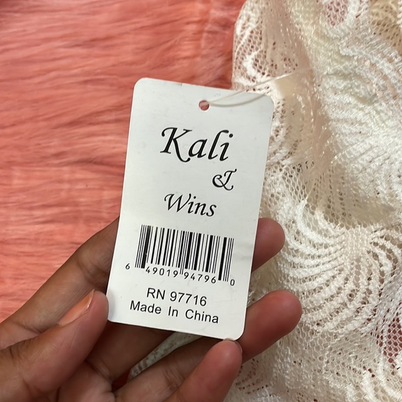 Cream Lace Underwear - Picture 5 of 9